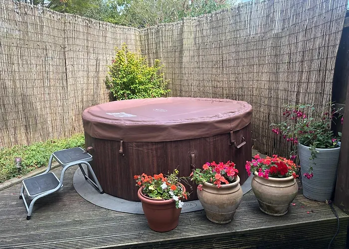 Lesbury Lodge -